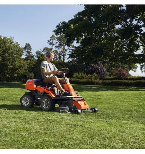 Photo 2 — Tondeuse Autoportée Husqvarna R214C